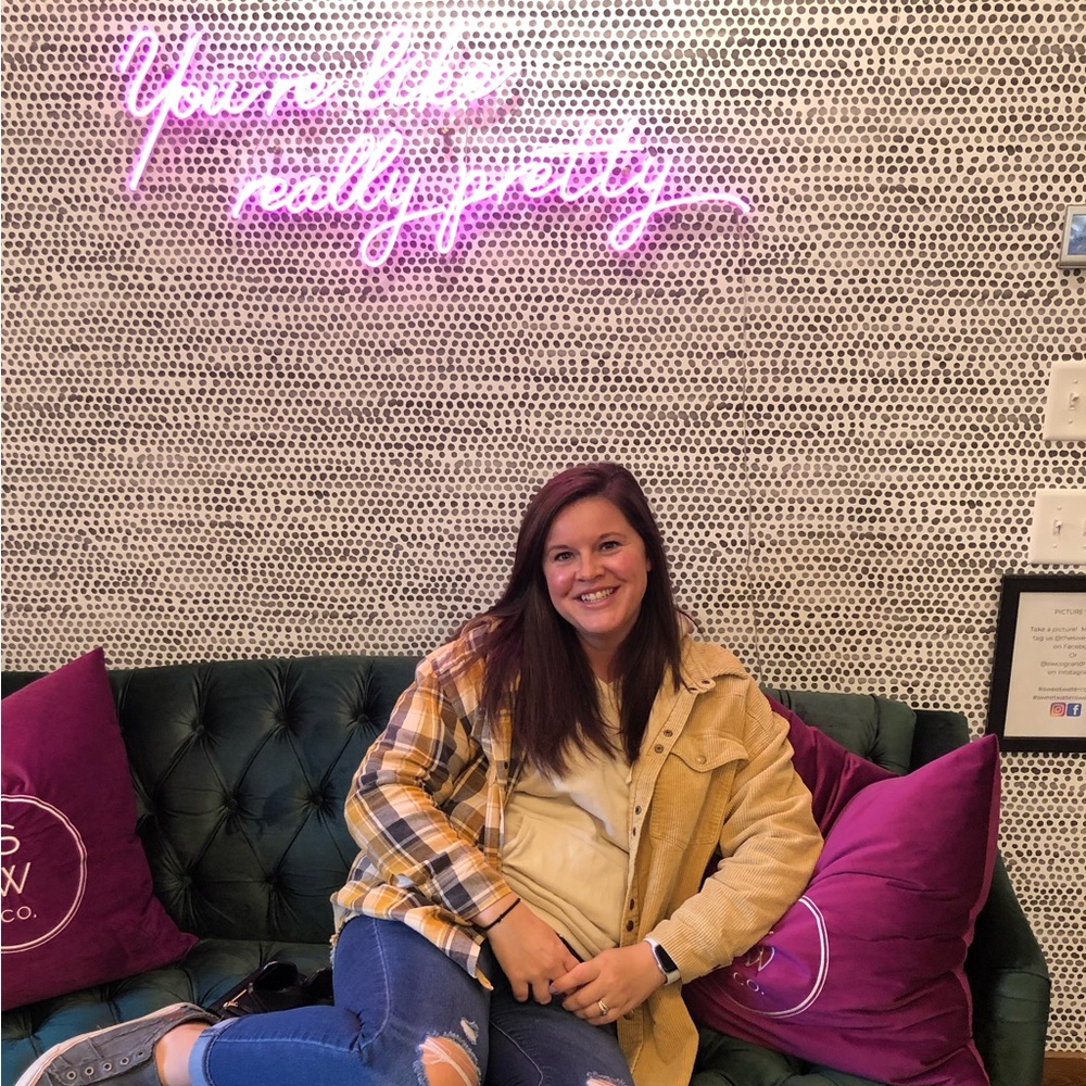 Meet your Posher, Courtney